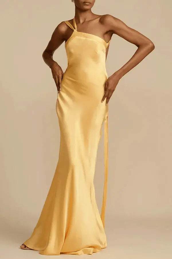 Robe Longue Clara – Dos Nu Satiné et Bretelles Asymétriques Jaune clair / XS MAX for ME