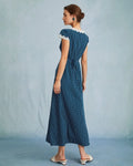 Robe Longue à Pois avec Décolleté en V – Élégance Vintage et Fraîcheur d'Été