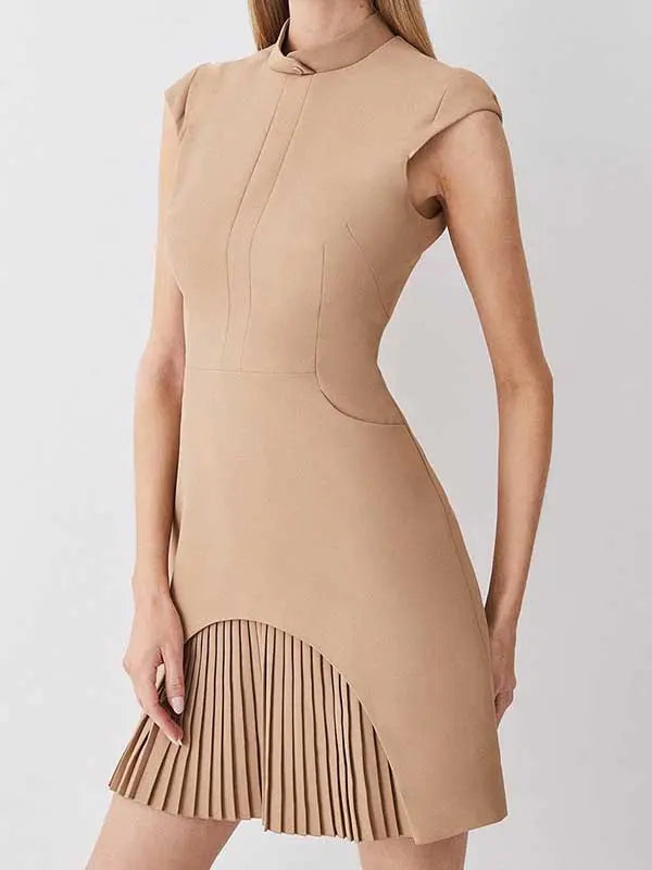 Robe Mini Plissée à Mancherons – Élégance Structurée et Féminine