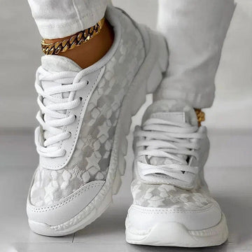 Baskets blanches à semelle épaisse - un style tendance et confortable - MAX FOR ME MAX FOR ME