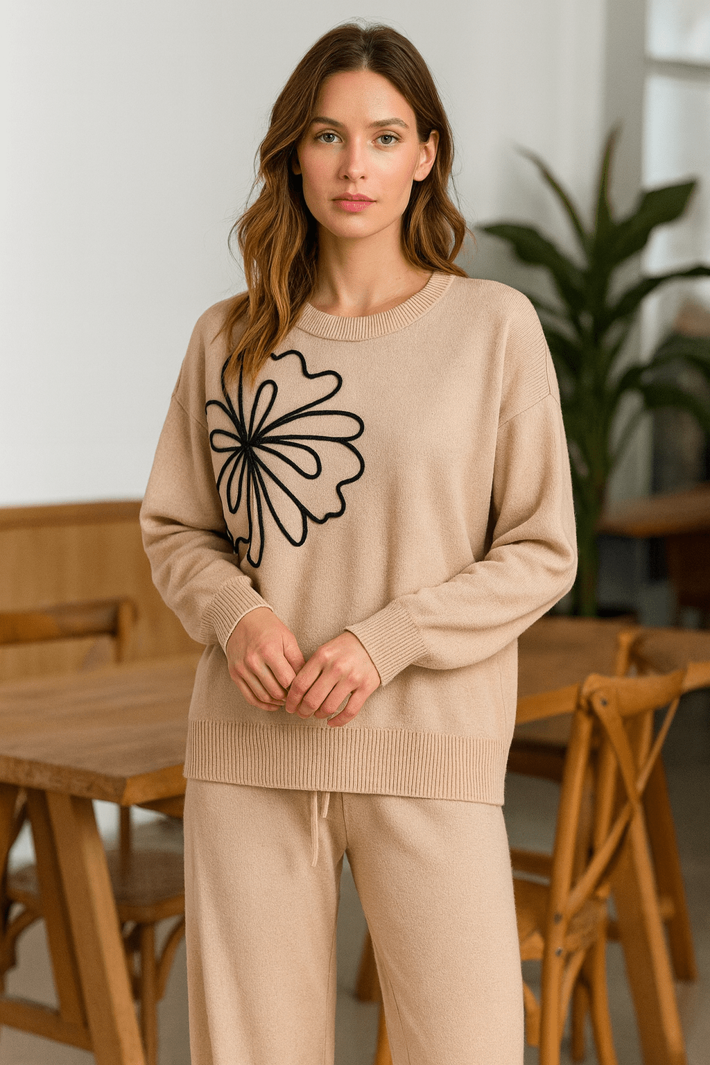 Ensemble pull à motif floral et pantalon ample - Confort cocooning et style bohème moderne Beige / S MAX for ME