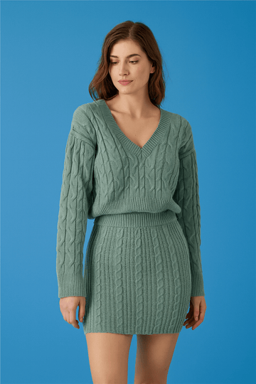 Ensemble pull jupe courte col V stylé automne hiver moderne MAX FOR ME MAX for ME