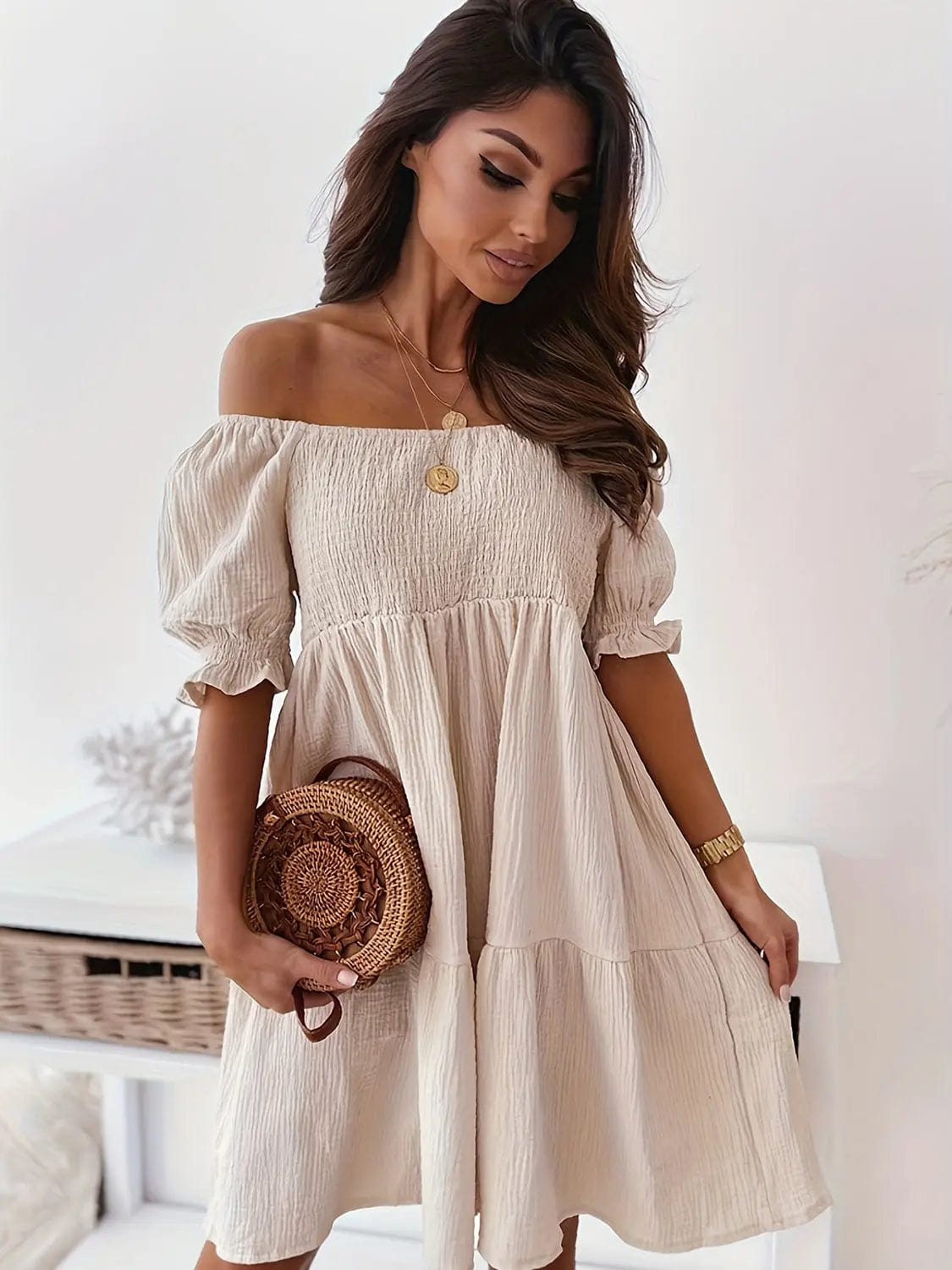 Robe courte épaules dénudées – coupe fluide et style bohème estival Beige / S MAX FOR ME