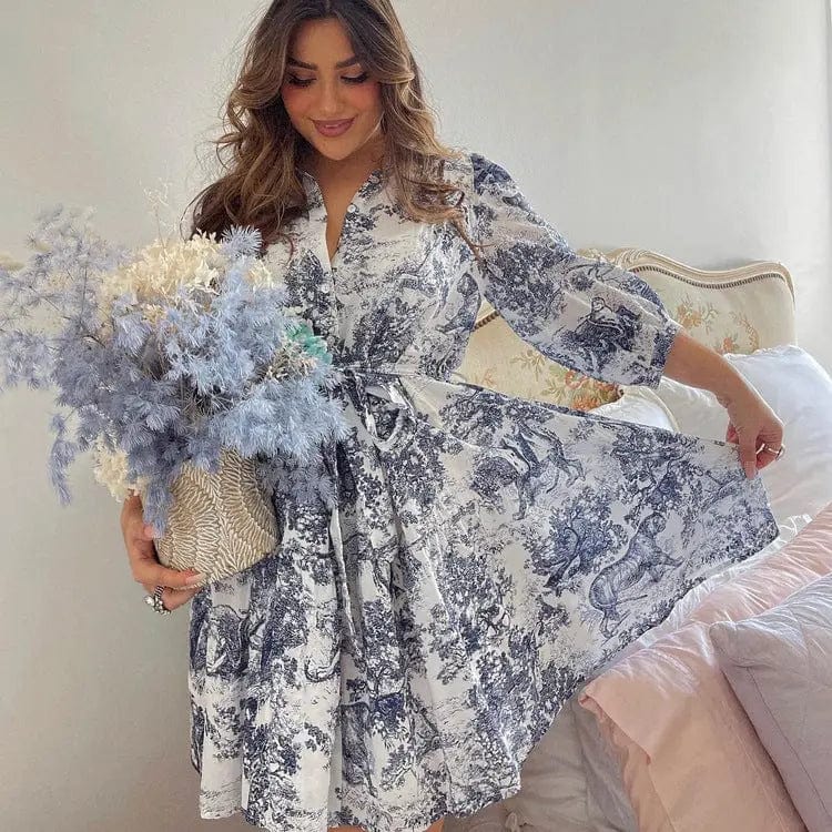 Robe courte imprimée style toile de Jouy – Col chemise et ceinture à nouer MAX FOR ME