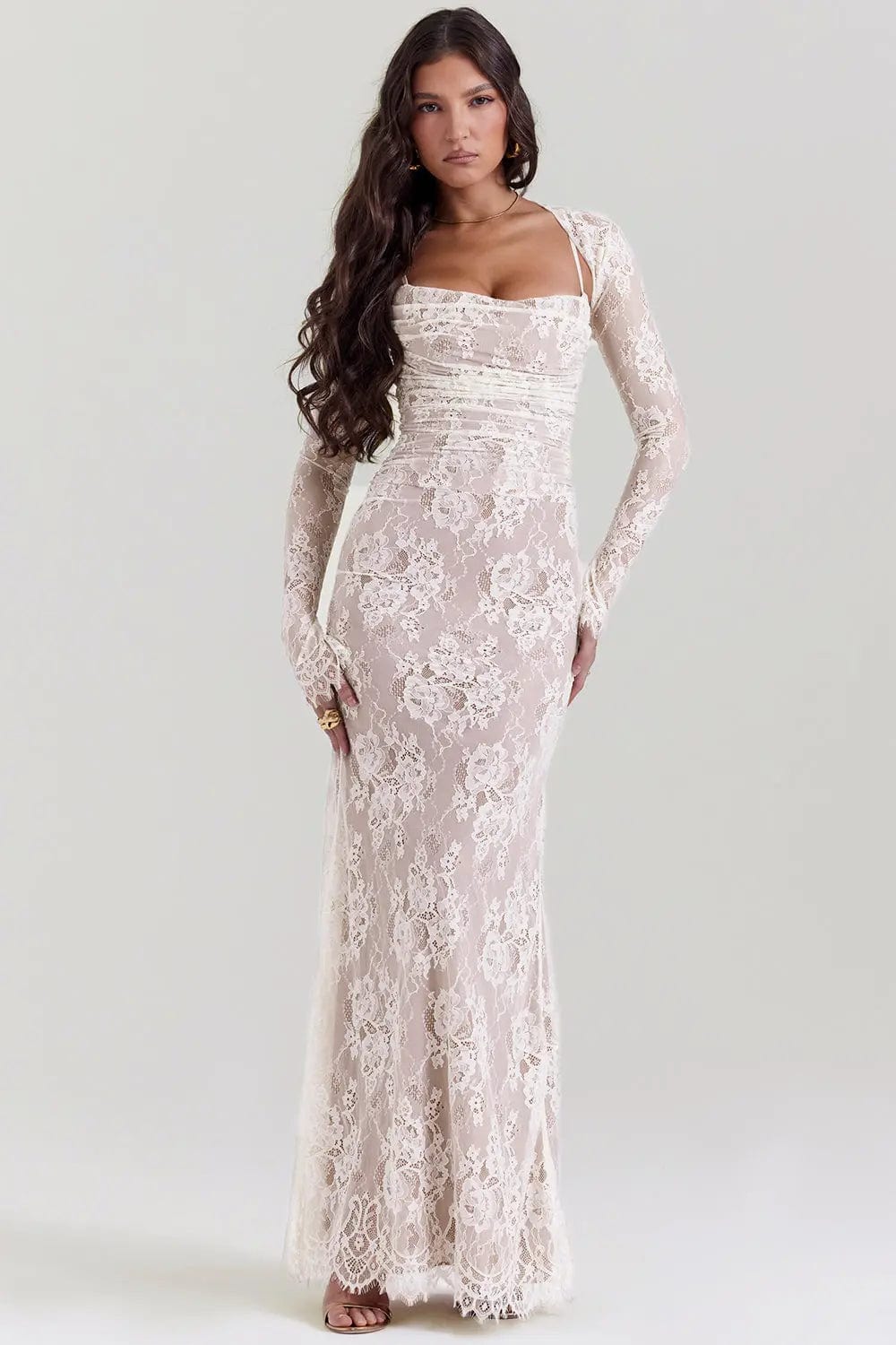 MAX for ME Robe Maxi Adèle en Dentelle transparent avec Corsage et Dos Lacé