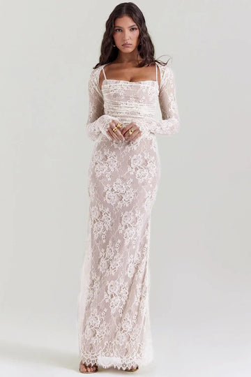 MAX for ME Robe Maxi Adèle en Dentelle transparent avec Corsage et Dos Lacé