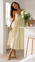Robe maxi rayée à bretelles fines – Élégance estivale fluide Jaune clair / S MAX FOR ME