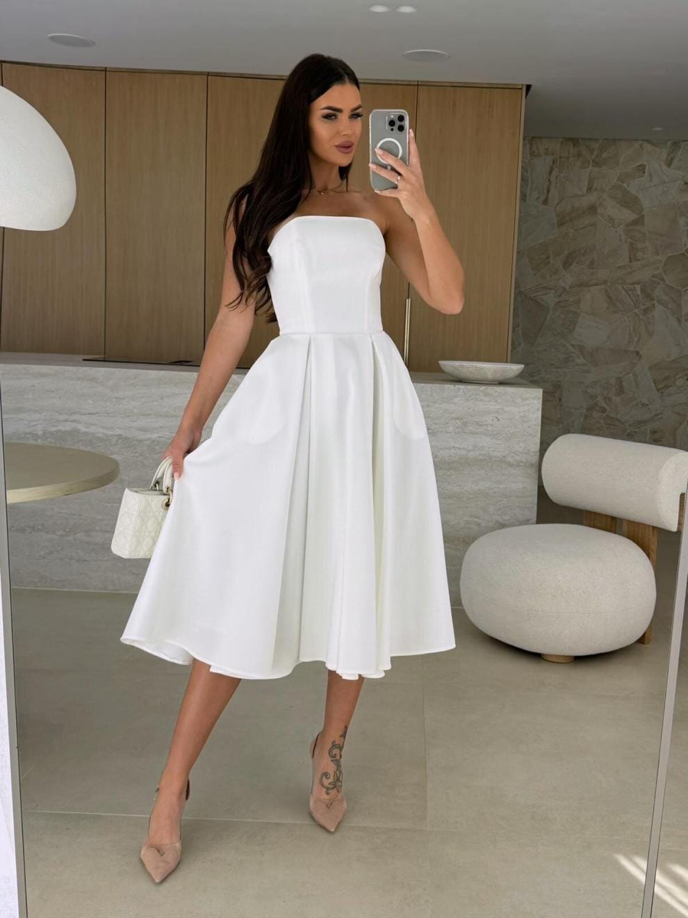 Robe Midi Tube d’Été – Coupe Bustier Évasée et Élégance Saisonnière Blanc / S MAX FOR ME