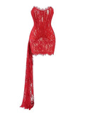 MAX for ME Robe Mini en Dentelle avec Corsage et Détails Satinés