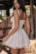 MAX for ME Robe Mini Romantique avec Corsage et Dentelle