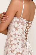 MAX for ME robes Robe longue transparente  Isabelle avec broderie florale et dos lacé