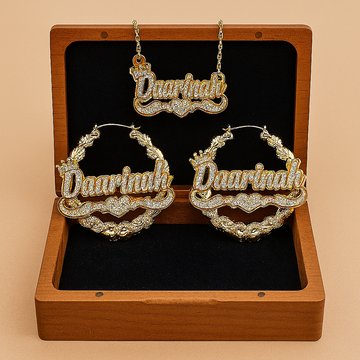 Ensemble Personnalisé – Collier et Boucles d’Oreilles doré avec strass