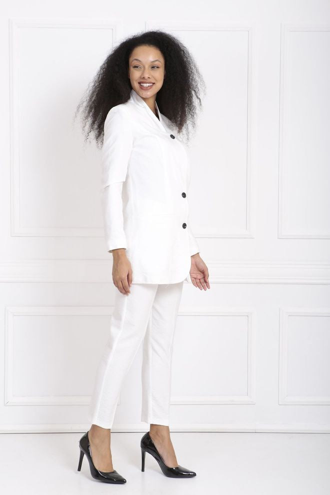 Ensemble costume blanc pour femme avec pantalon à coupe droite