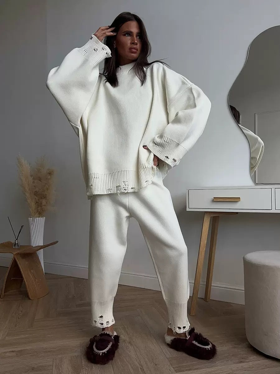 Ok _ 2-teiliges Herbst-Winter-Ensemble – Strickpullover mit Lochdetails und Hose – MAX FOR ME