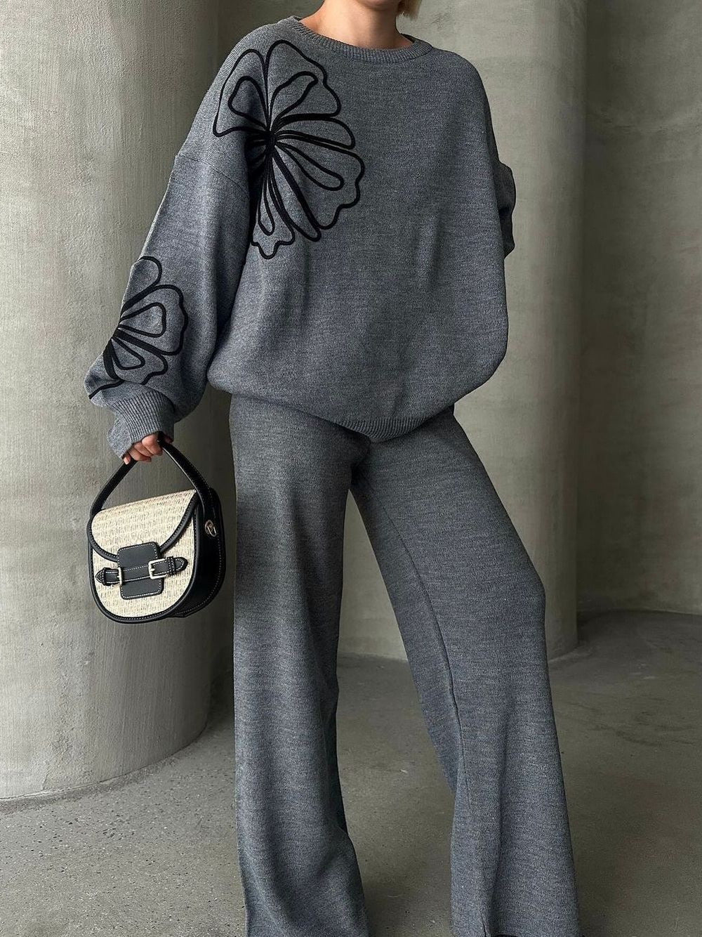 Ensemble pull à motif floral et pantalon ample - Confort cocooning et style bohème moderne