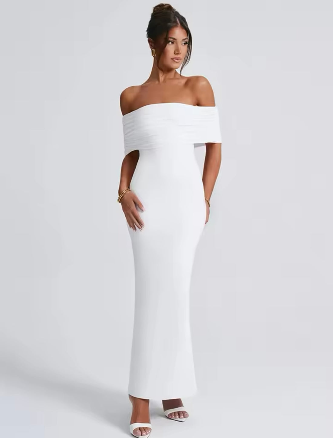 Robe longue sans bretelle - Dos nu en V