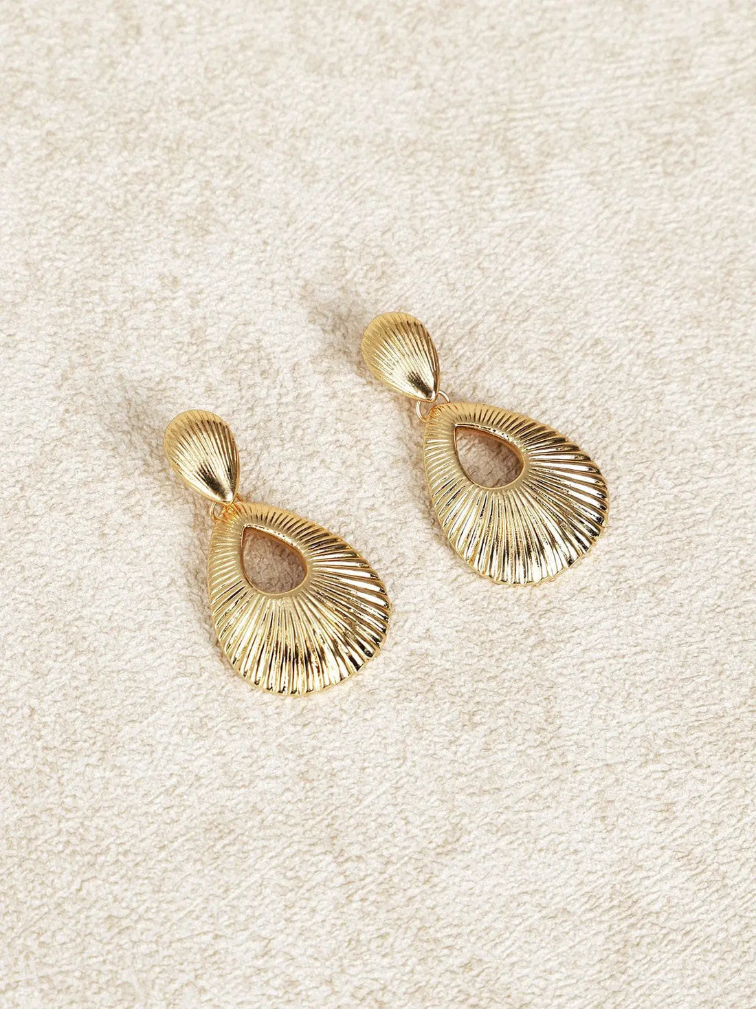 Boucles d'oreilles coupées à chutes d'or Or MAX FOR ME