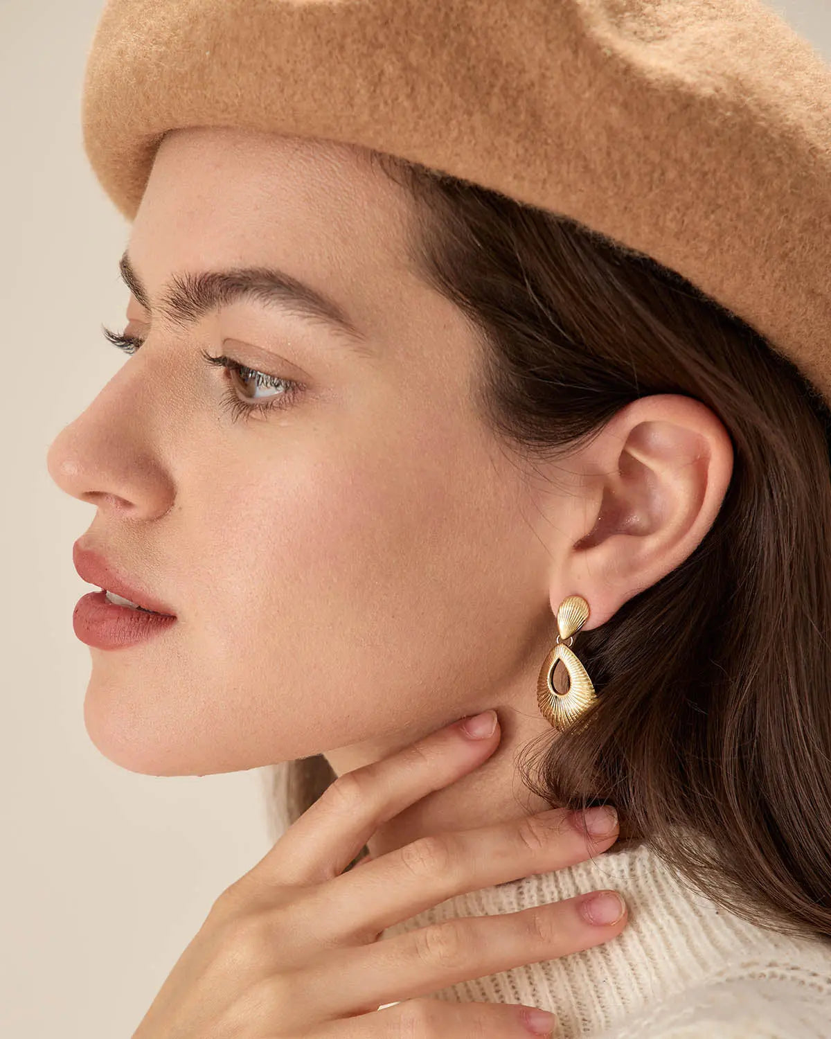 Boucles d'oreilles coupées à chutes d'or 