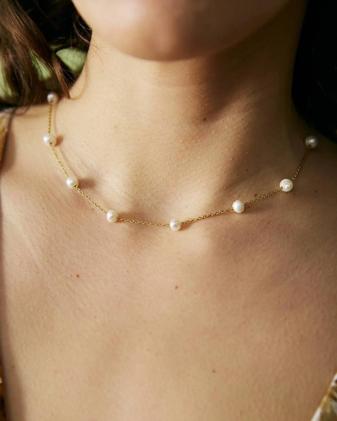Collier Chaîne Câble Dorée avec Perles 