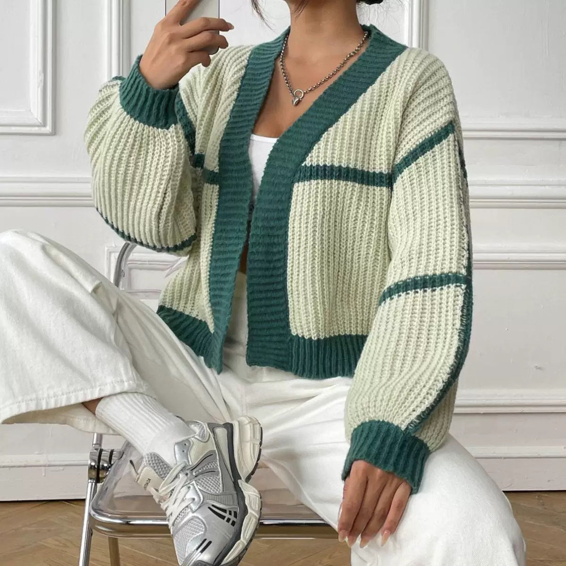 Cardigan structuré à bords contrastants - chic et moderne - MAX FOR ME