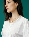 Le collier de pendentif coeur de décoration simili perle 