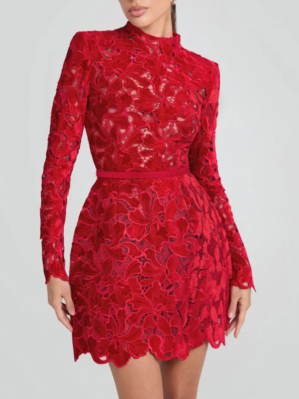 Robe Courte en Dentelle Fleurie Intense – Manches Longues, Rouge ou Noir MAX for ME