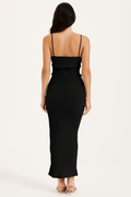 Robe Élégante Raya – Longueur maxi et effet plissé texturé 