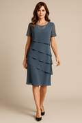 Robe Femme Élégante en Polyester – Coupe Droite à Volants Superposés 