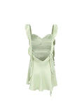 Robe Lina Vert clair – Sensualité satinée avec dos nu et traîne romantique 