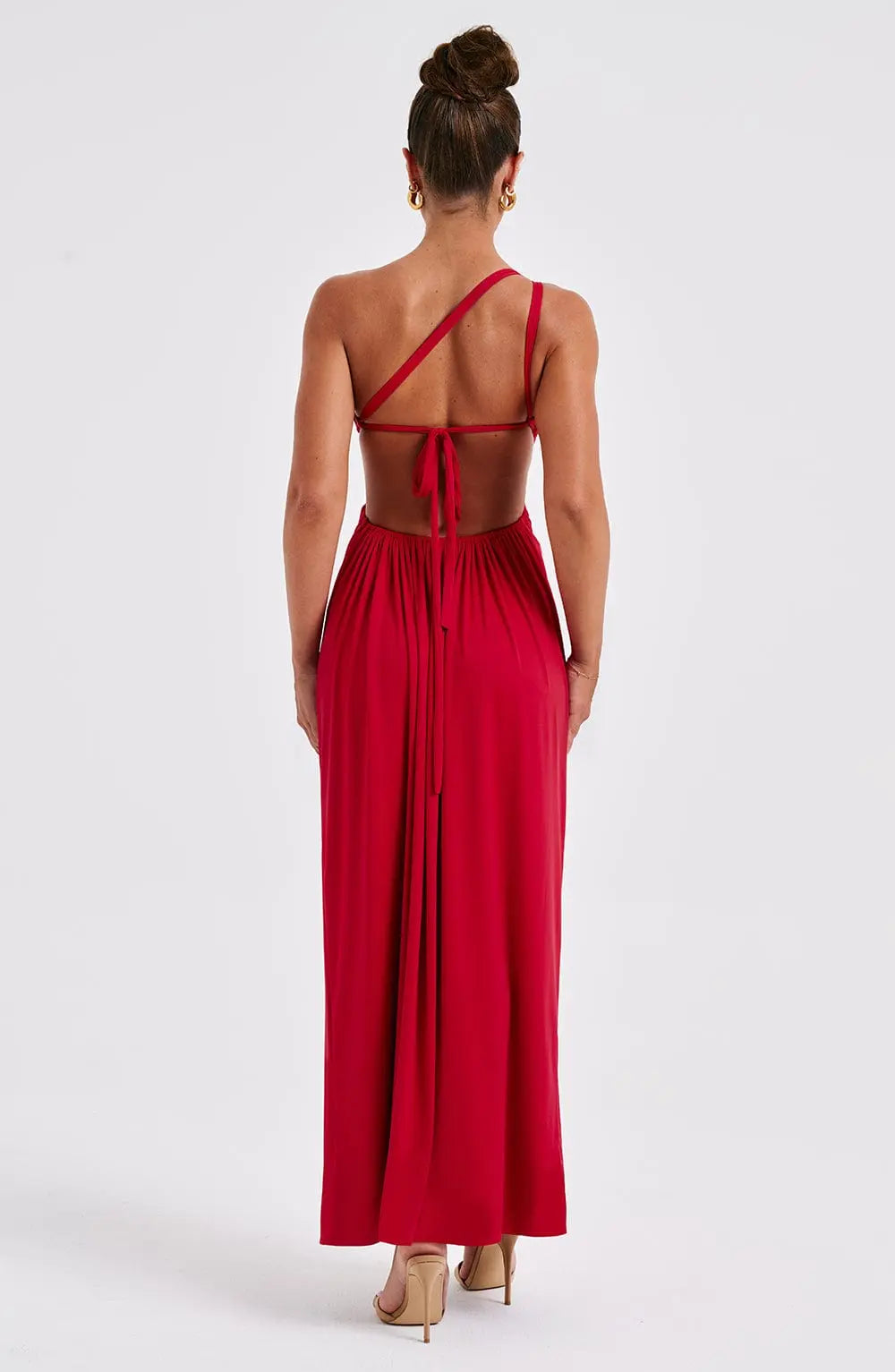Robe Longue Rouge Épaule Asymétrique – Détail Froncé et Fente Élancée MAX FOR ME