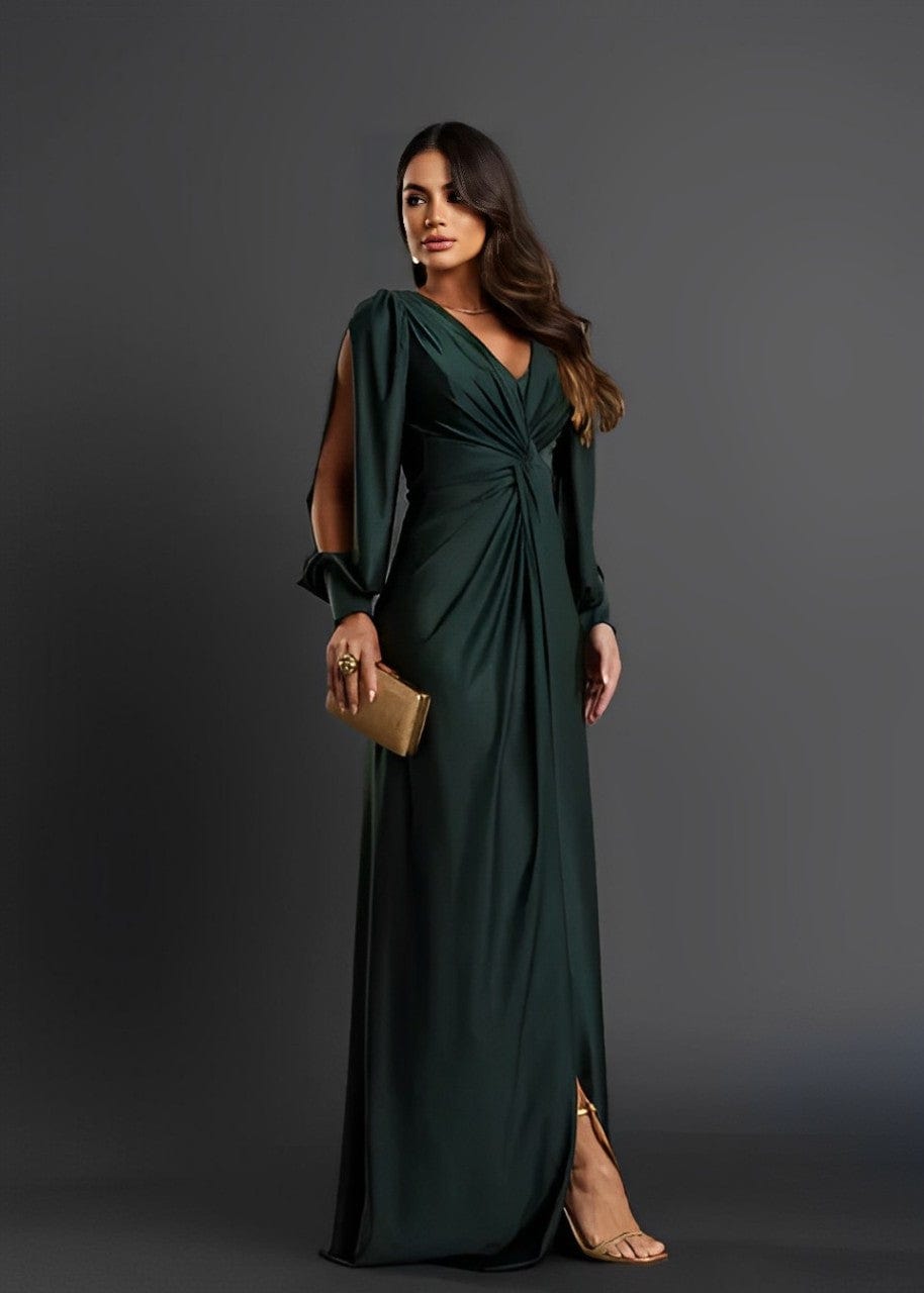 Robe Longue Satinée à Manches Fendues – Fente Élégante et Drapé Flatteur 