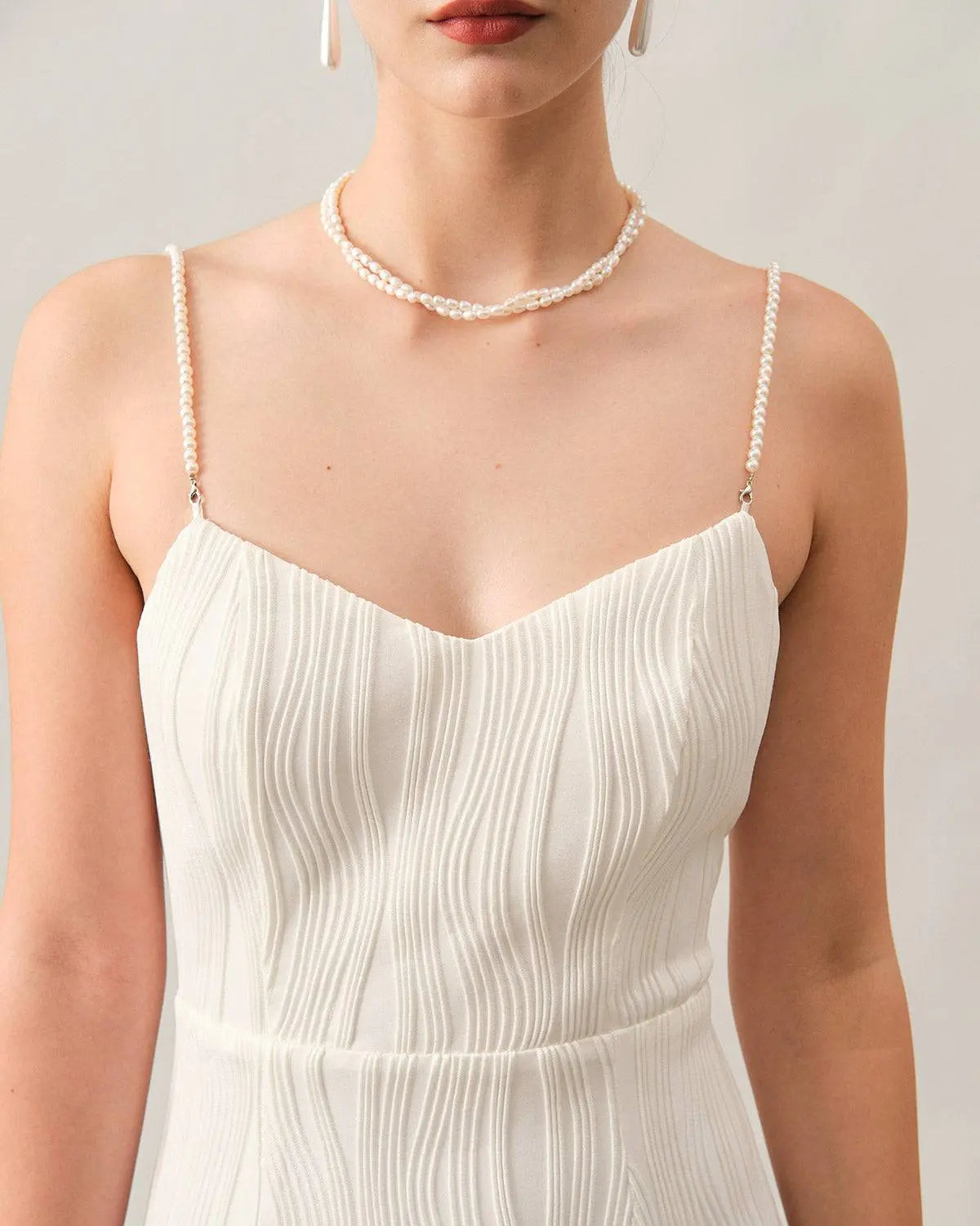 Robe Midi Blanche Élégante à Sangles Perles – Fente Latérale Chic MAX FOR ME