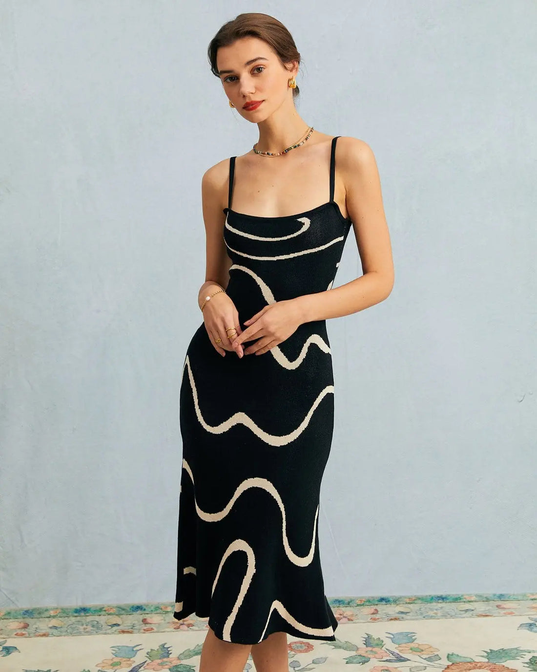 Robe Midi Femme Noire Bodycon en Coton et Modal avec Ourlet de Sirène - Élégante et Confortable MAX FOR ME