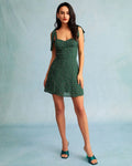 Robe Mini Fleurie Verte – Bretelles à Nœuds, Coupe Ajustée et Décolleté Cœur MAX FOR ME