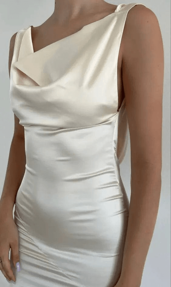 Robe longue Élena en satin duchesse avec drapé 