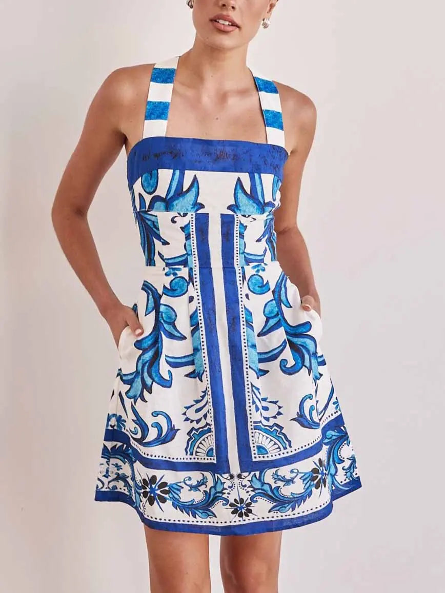 Robe mini en camisole à imprimé floral peint exquis 