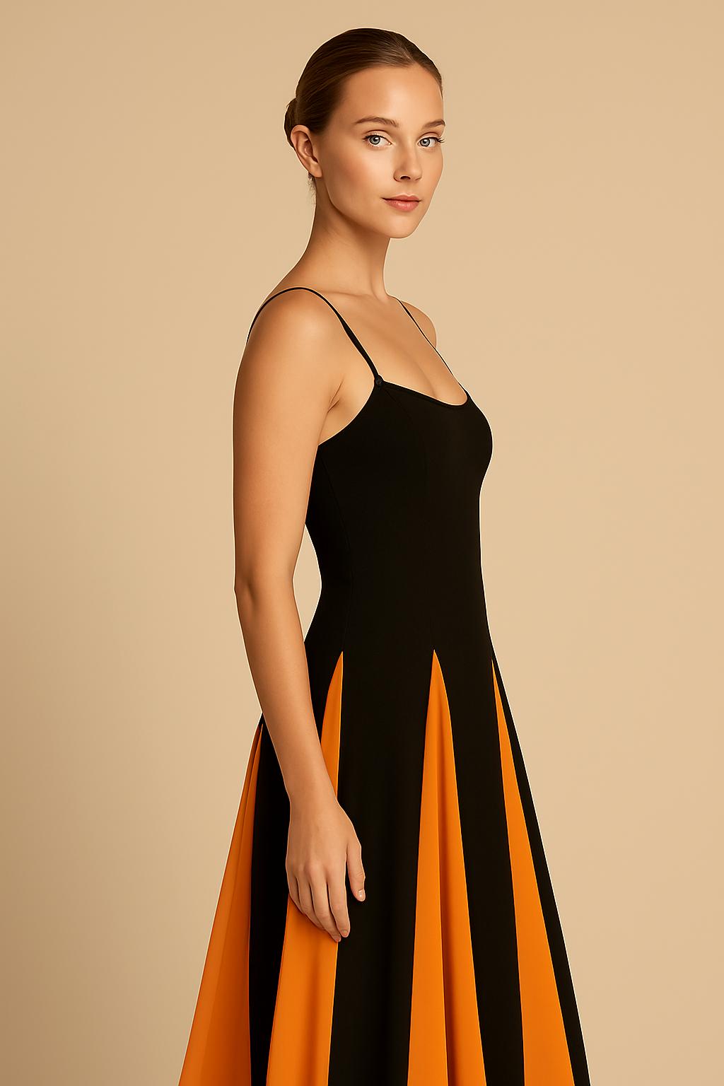 Robe Longue Bicolore – Bretelles Fines et Jupe Fluide Contrastée 