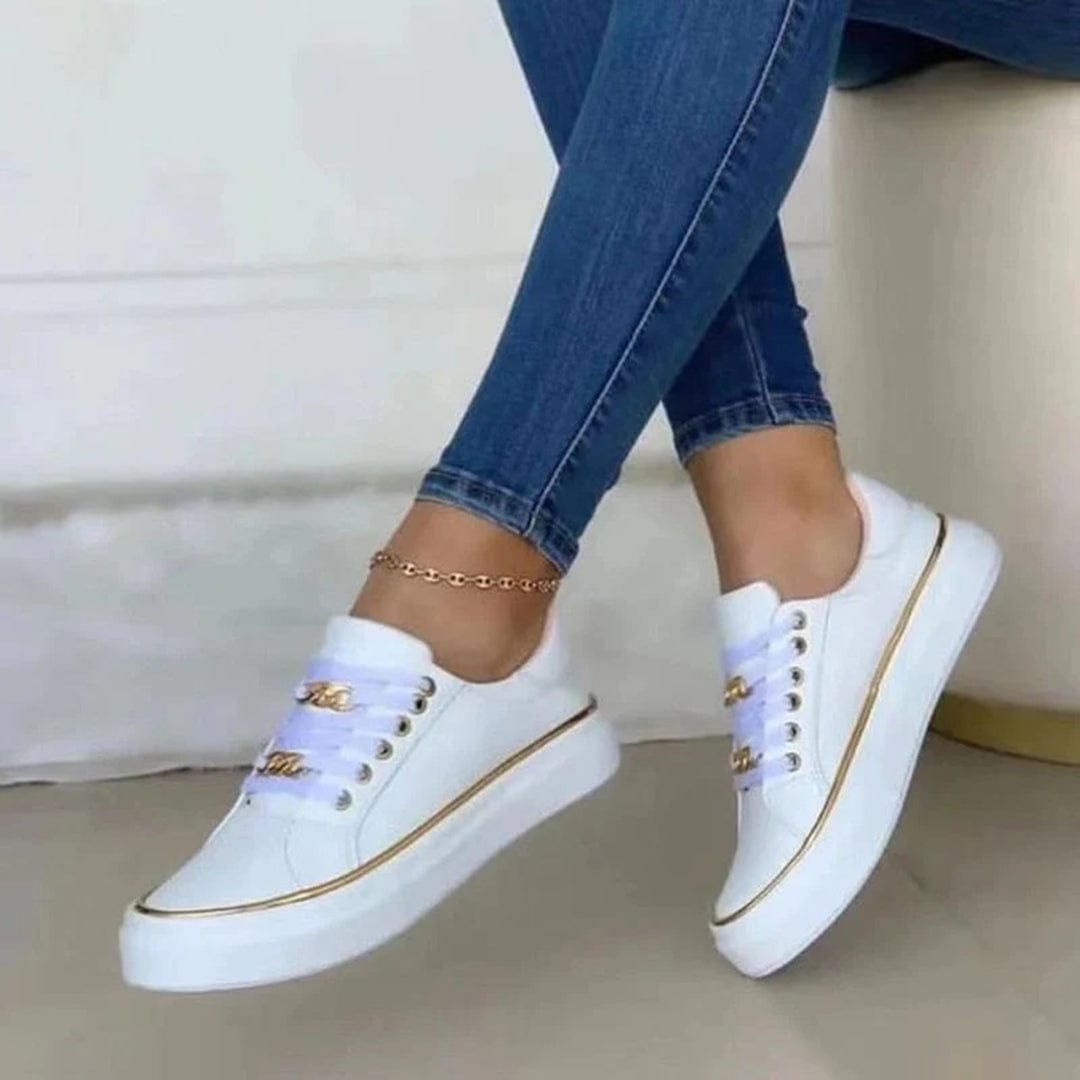 Baskets blanches pour femmes avec accents dorés Blanc / 3 MAX FOR ME