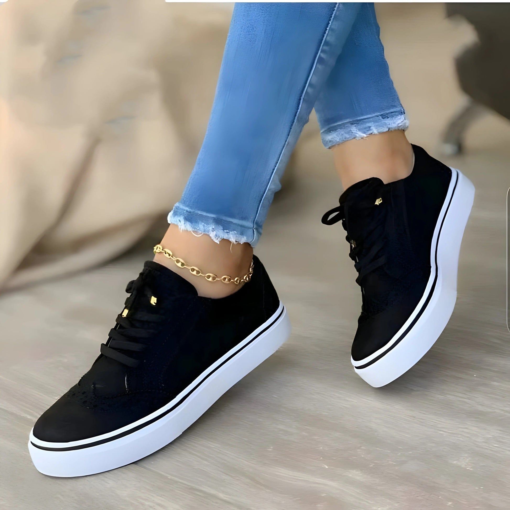 Baskets femme plateforme lacets et détails dorés style urbain moderne - MAX FOR ME Noir / 35 MAX FOR ME