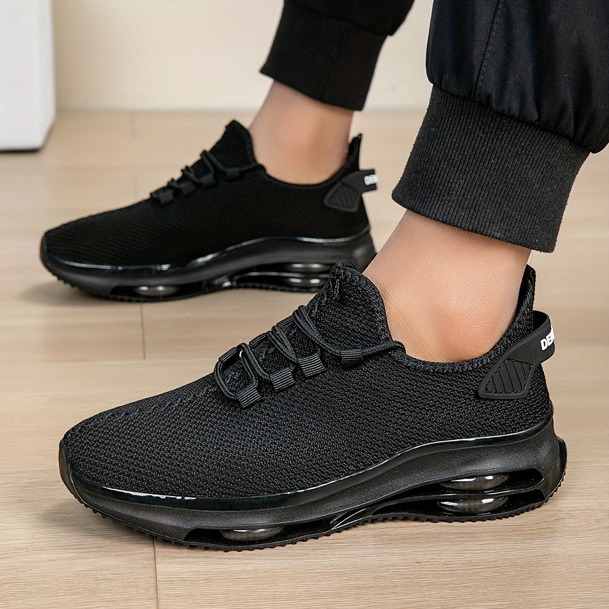 Baskets Nova Breeze – sneakers en maille respirante avec semelle à coussin d’air Noir Carmin / 34 MAX FOR ME