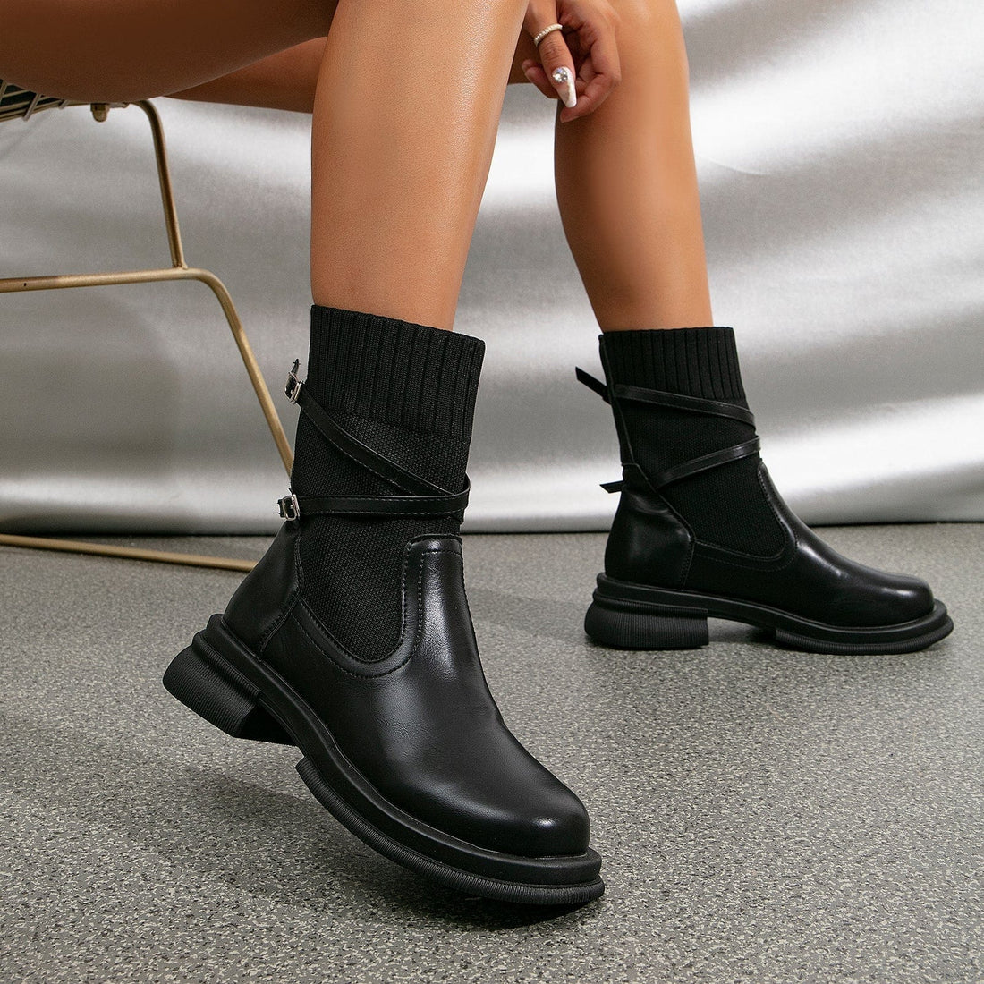 Bottines en similicuir à brides pour femme Noir / 2 MAX FOR ME