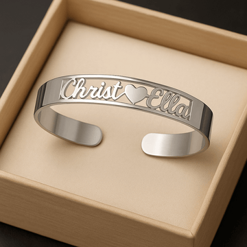 Bracelet manchette personnalisé avec deux prénoms et cœur découpé – Acier inoxydable Argent MAX for ME