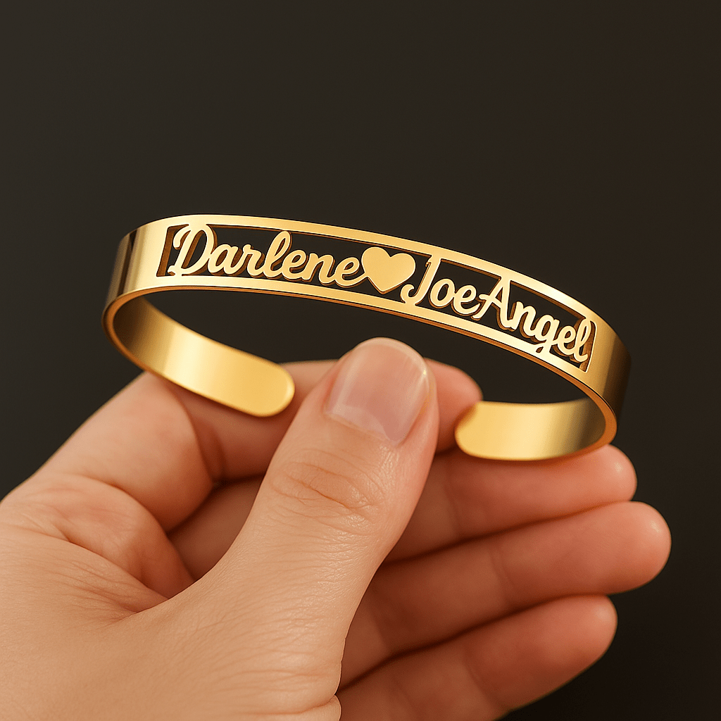 Bracelet manchette personnalisé avec deux prénoms et cœur découpé – Acier inoxydable Argent MAX for ME