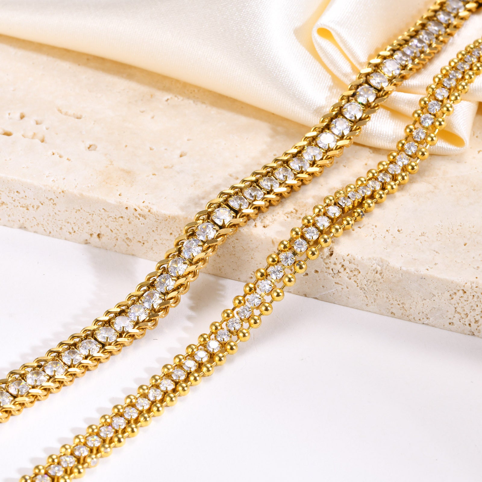 detail-fermoir-securise-qualite-premium-bracelets-dores-max-for-me