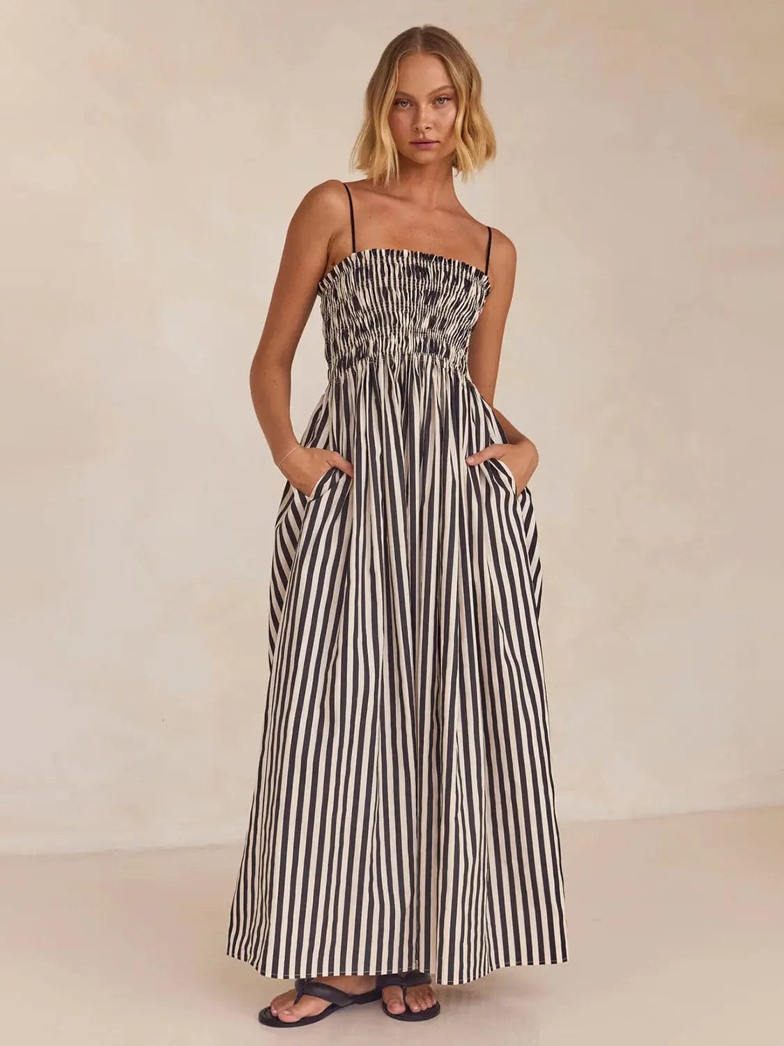https://cdn.shopify.com/s/files/1/0416/1703/1322/files/c4998f3e-ed2a-4196-8e1b-23cdc1f447d1-Max.jpg?v=1744047033