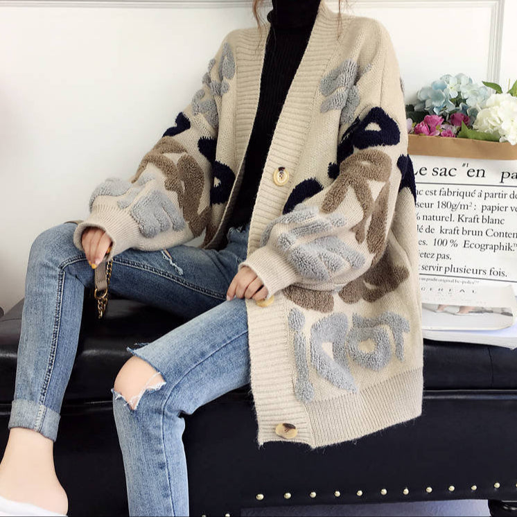 Cardigan laine oversize femme beige motif lettre urbain MAX FOR ME