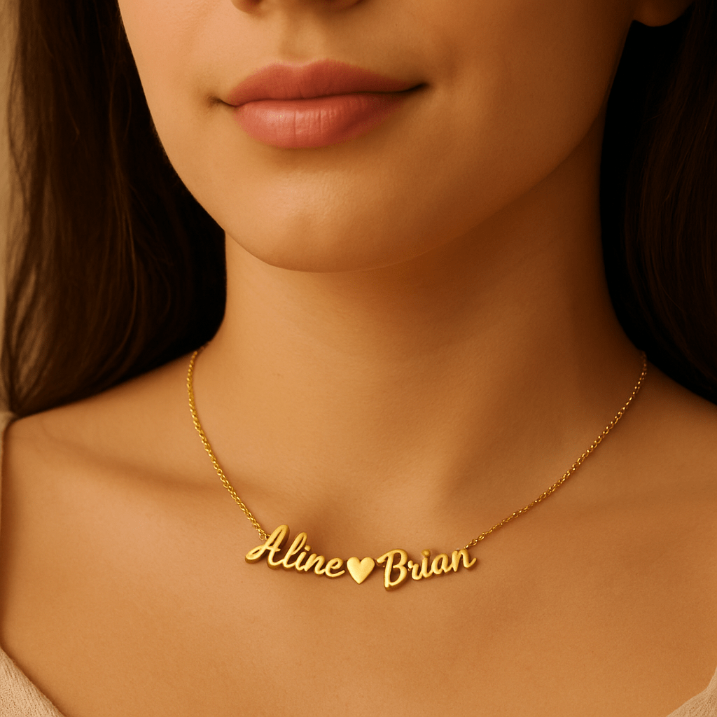 Collier 2 Prénoms avec Cœur – Acier Inoxydable Doré Personnalisé Léopard Sable / Horizontal (côte à côte) MAX for ME