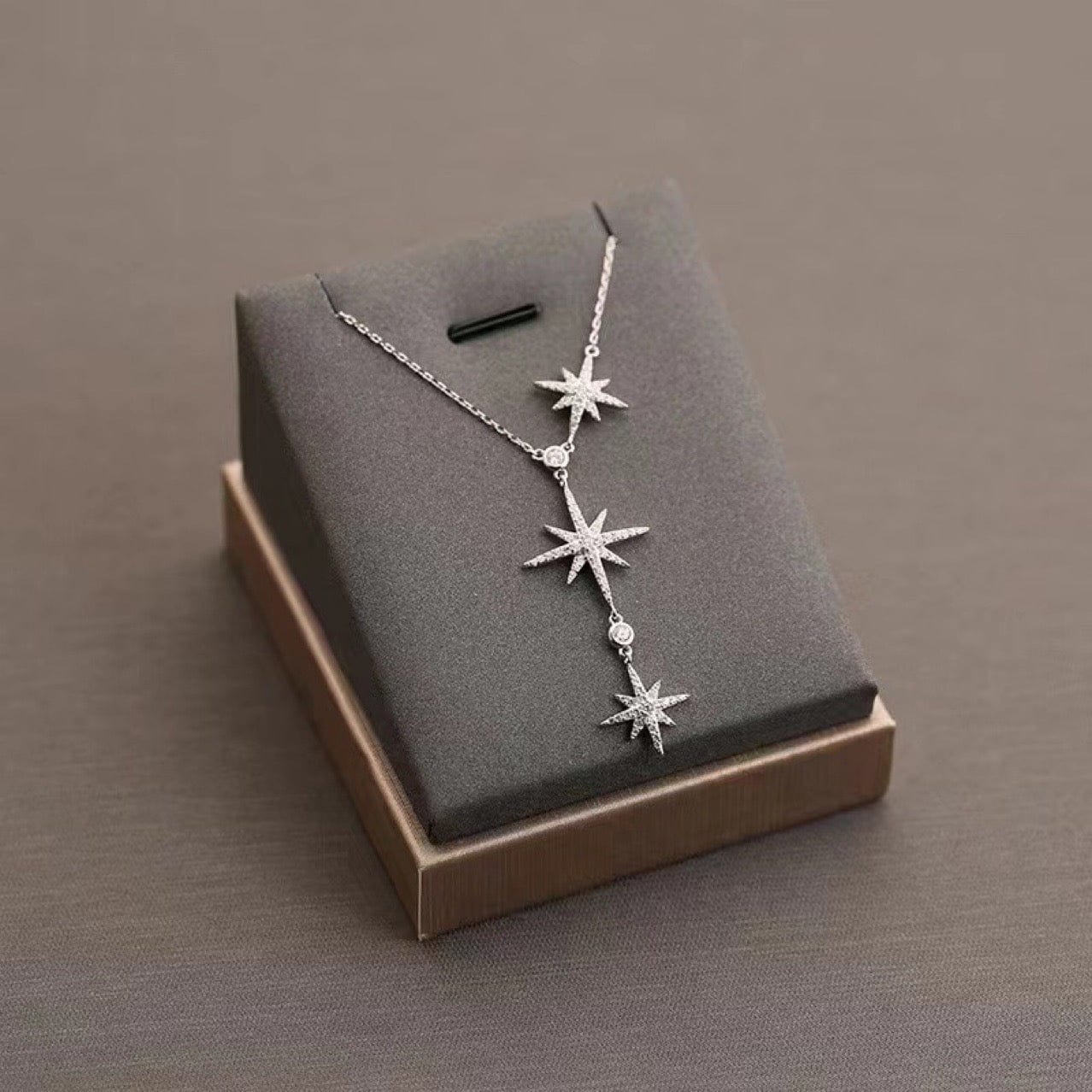 Collier étoile huit branches strass chaîne fine élégance moderne MAX FOR ME Argent MAX for ME