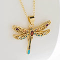 Collier libellule doré 18K – pendentif raffiné et cristaux multicolores Doré MAX for ME