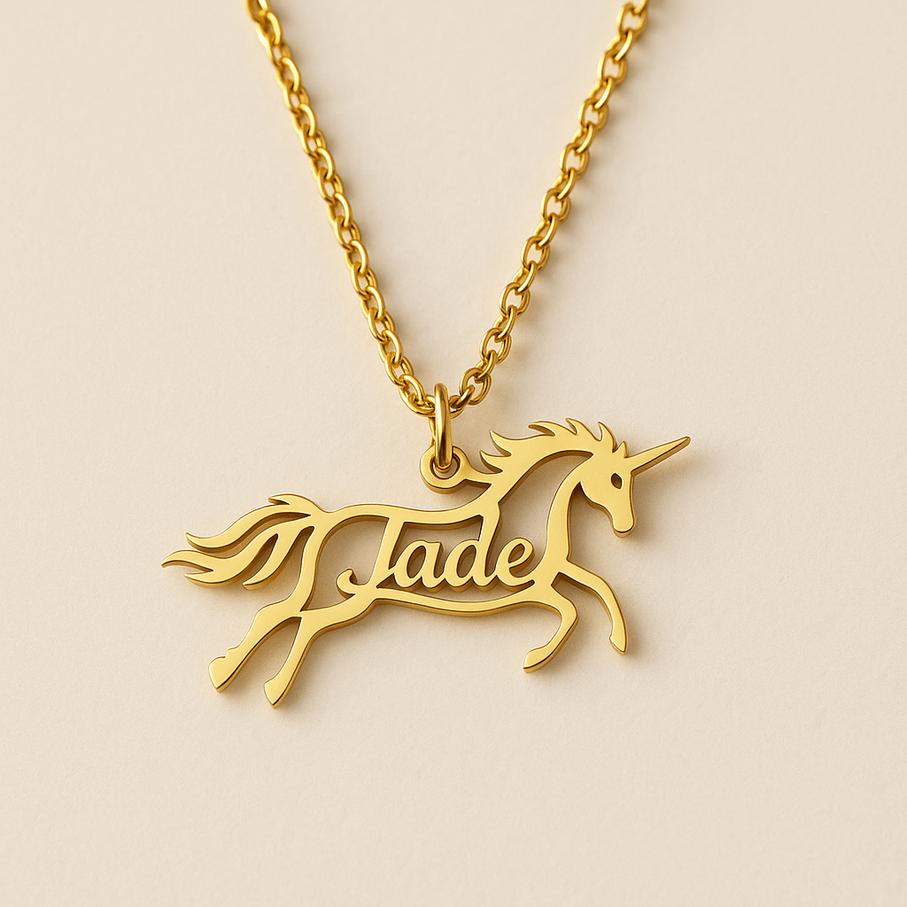 Collier Licorne Personnalisé – Pendentif nom découpé en acier doré Léopard Sable MAX for ME